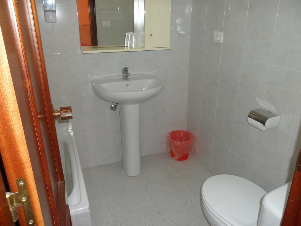 Hostal Alce Hotell Nigrán Eksteriør bilde
