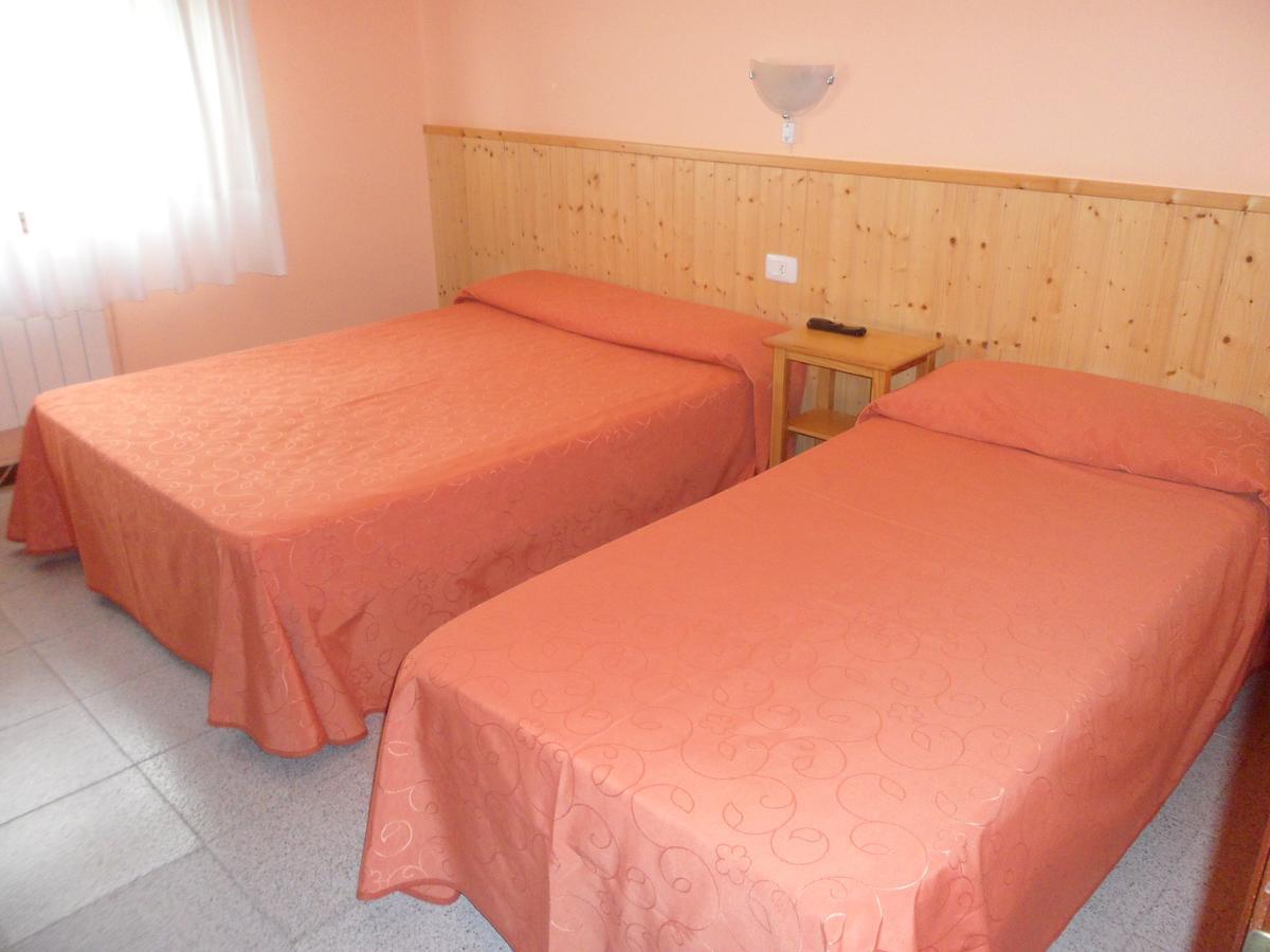 Hostal Alce Hotell Nigrán Eksteriør bilde